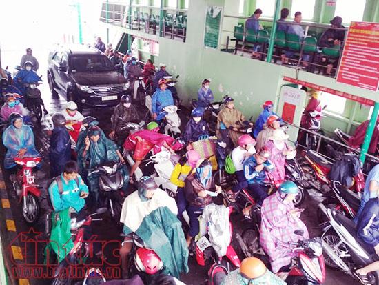 TP Hồ Chí Minh huy động toàn bộ các lực lượng sẵn sàng ứng phó với bão Tembin ảnh 1